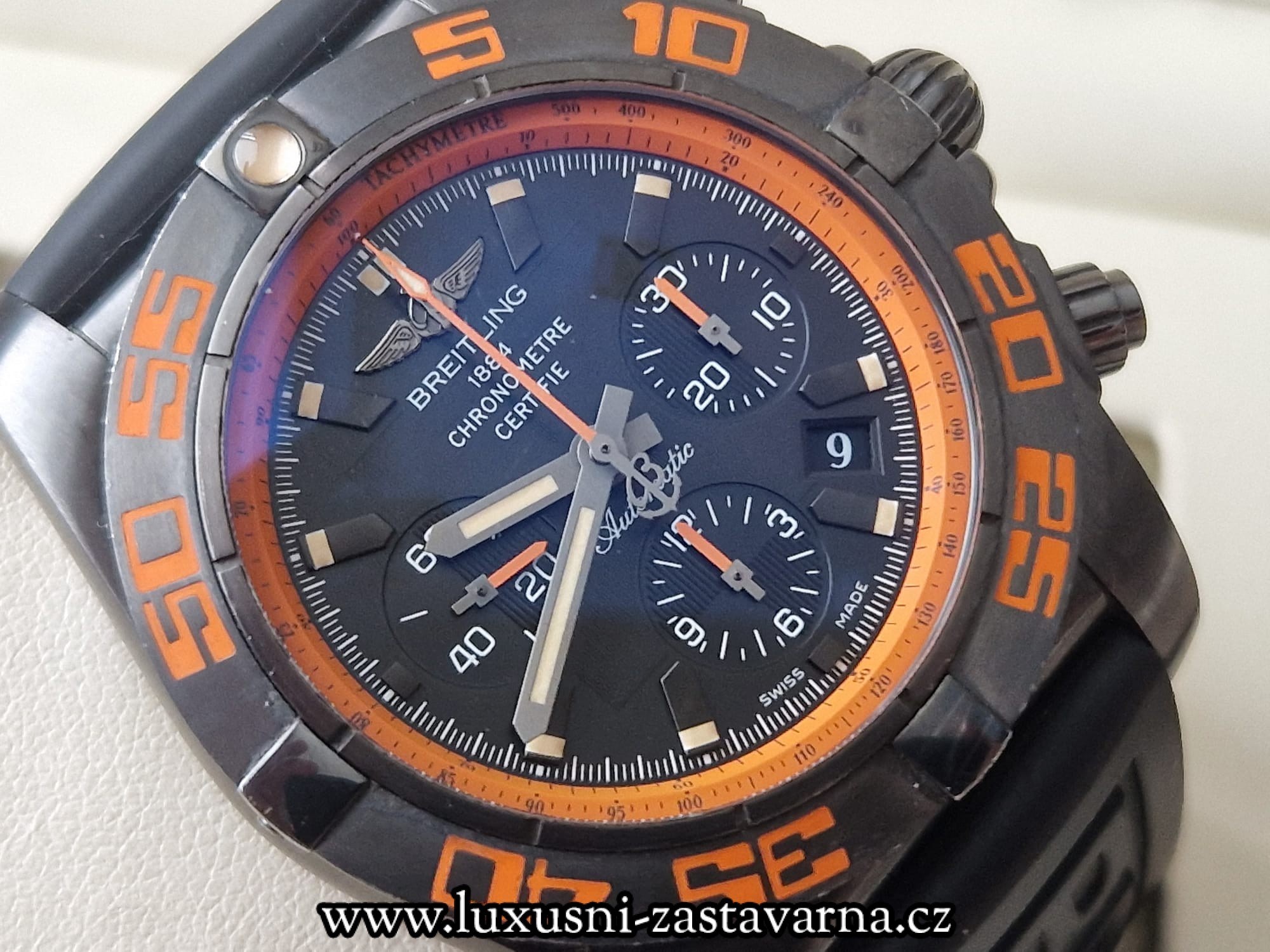 breitling_chronomat_44_raven_015