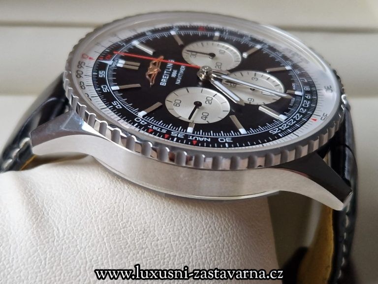 breitling_navitimer_b01_chronograph_46mm_010