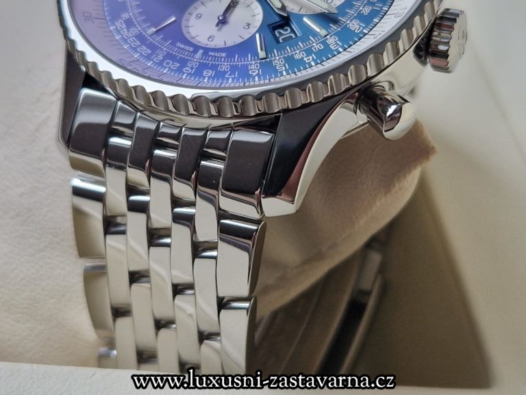 Breitling_Navitimer_1B01_46mm_003