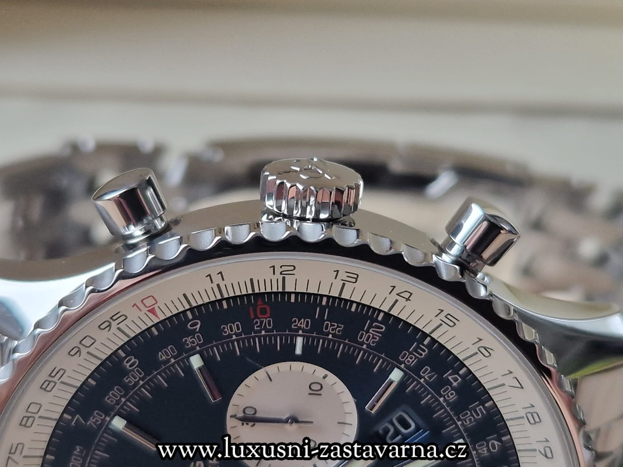 Breitling_Navitimer_1B01_46mm_010