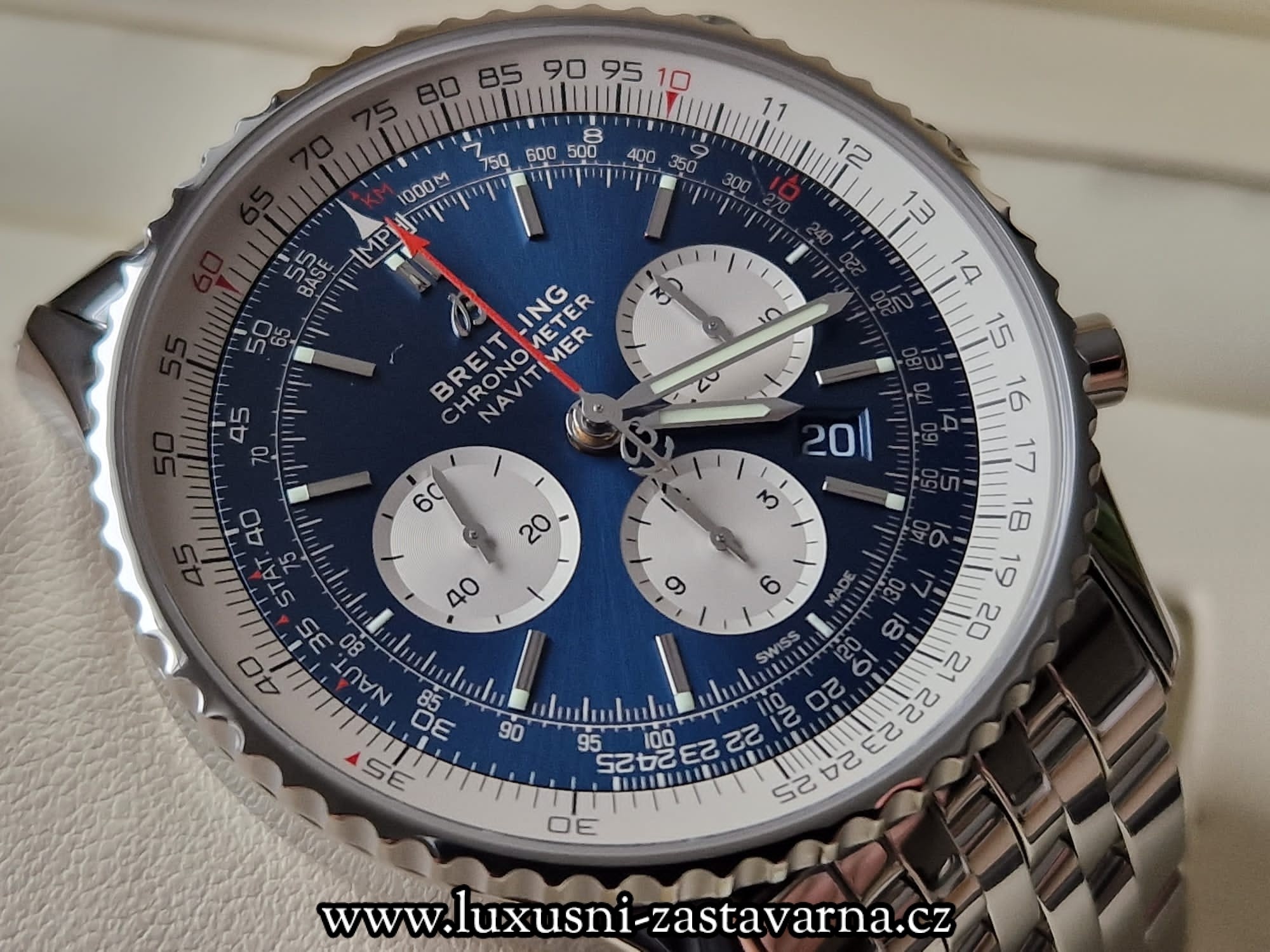 Breitling_Navitimer_1B01_46mm_011