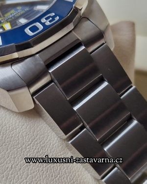 Tag_Heuer_Aquaracer_300M_43mm_011