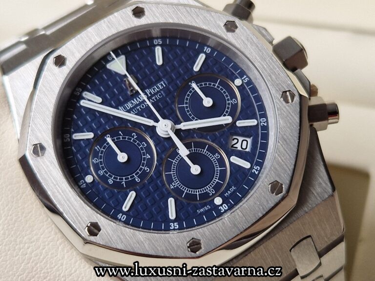 Audermars_Piguet_Royal_Oak_Chronograph_39mm_004