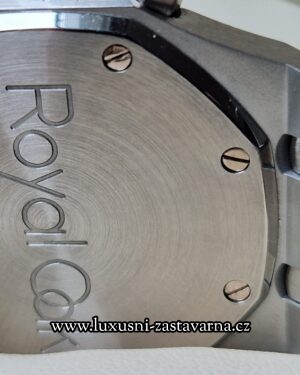 Audermars_Piguet_Royal_Oak_Chronograph_39mm_015