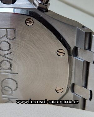 Audermars_Piguet_Royal_Oak_Chronograph_39mm_016
