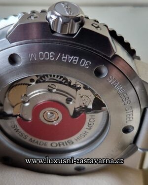 Oris_Aquis_Date_41,5_mm_11