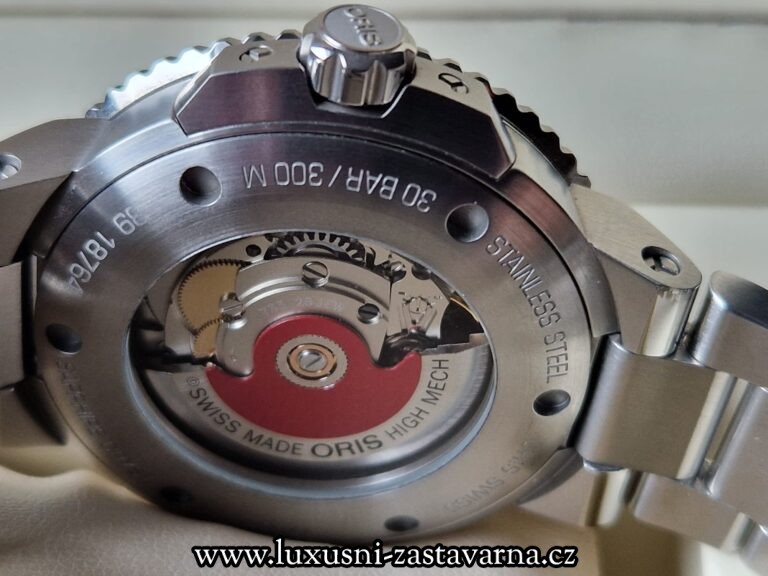 Oris_Aquis_Date_41,5_mm_11