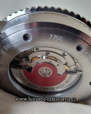 Oris_Aquis_Date_41,5_mm_12