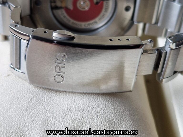 Oris_Aquis_Date_41,5_mm_14
