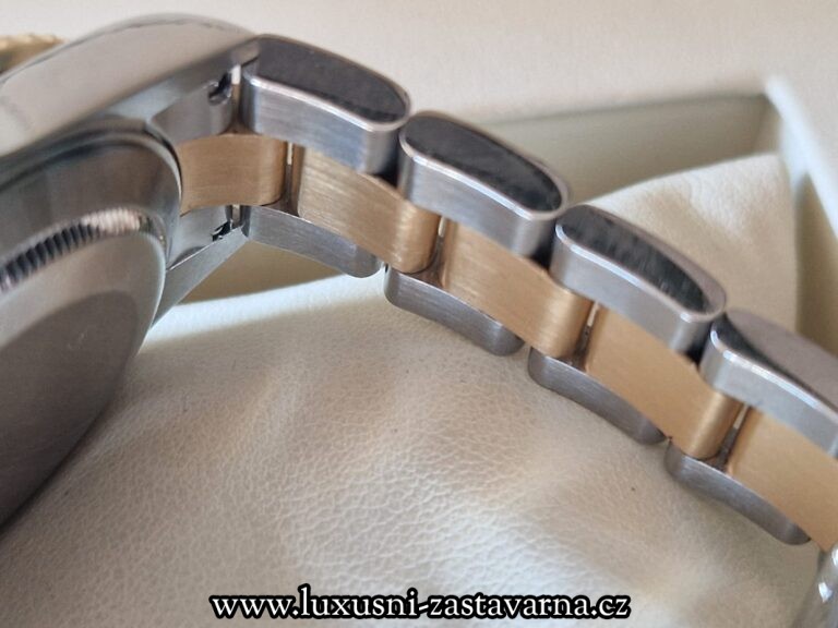 Rolex_Submariner_Date_40mm_014