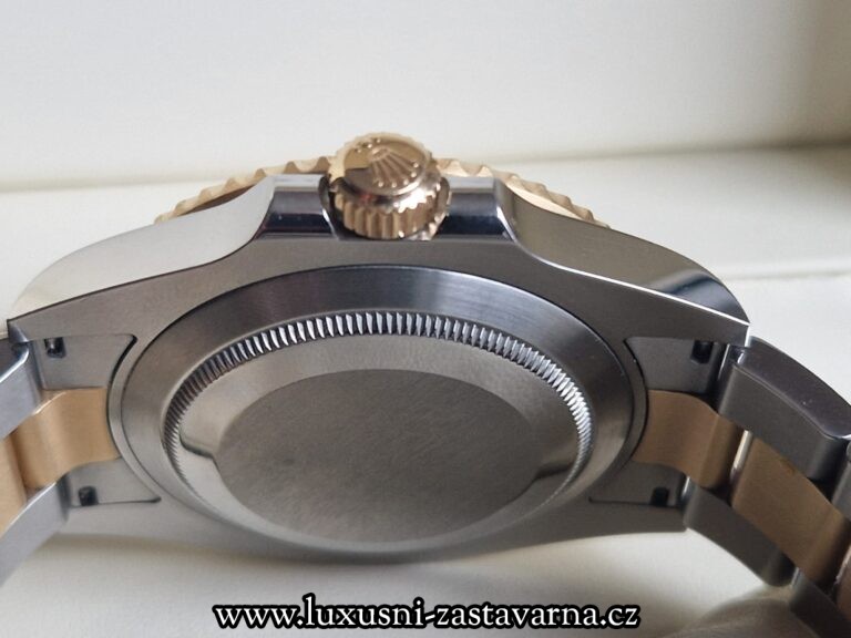 Rolex_Submariner_Date_41mm_023