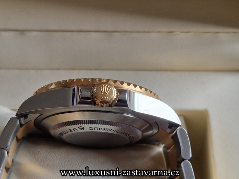 Rolex_Sea-Dweller_43mm_008