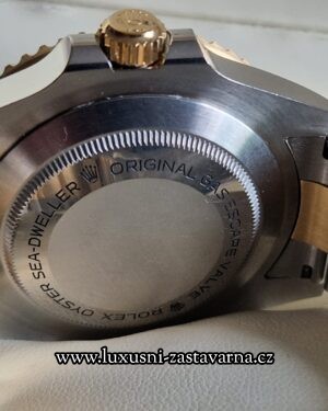 Rolex_Sea-Dweller_43mm_009