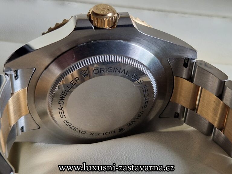 Rolex_Sea-Dweller_43mm_009