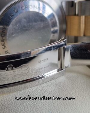 Rolex_Sea-Dweller_43mm_011