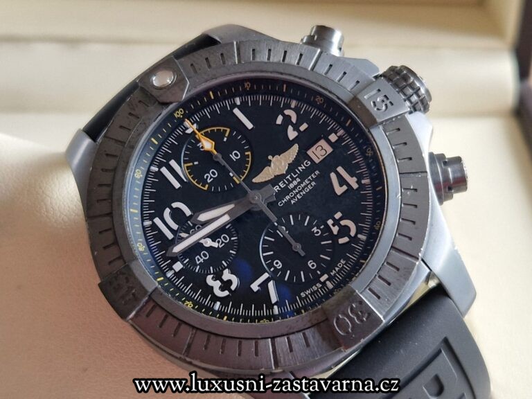 Breitling Avenger Chronograph Night Mission 45mm
